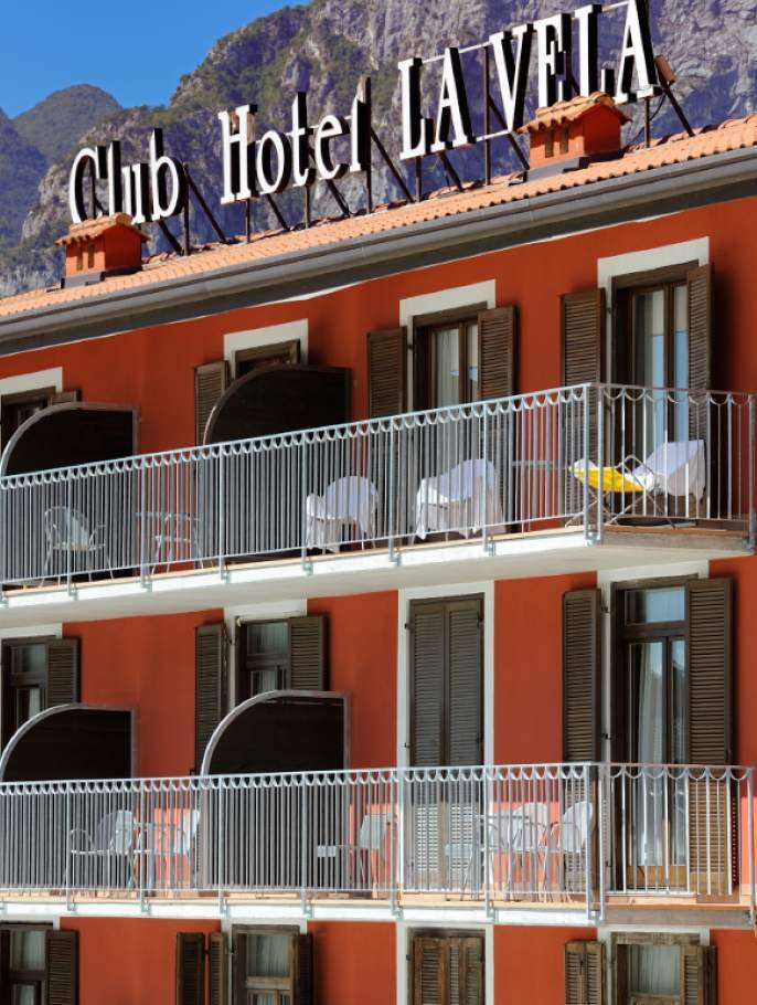 Club Hotel E Residence La Vela Torbole Sul Garda Ngoại thất bức ảnh