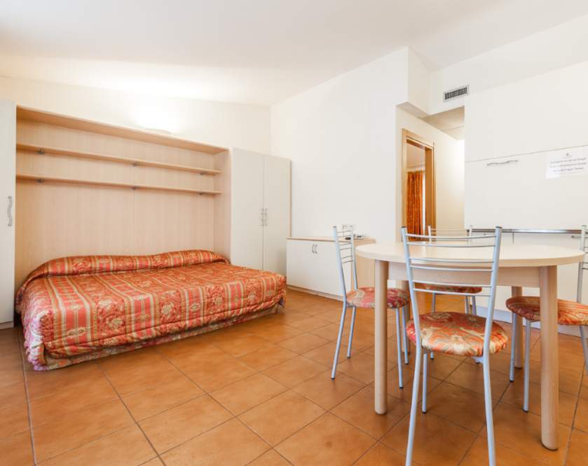 Club Hotel E Residence La Vela Torbole Sul Garda Ngoại thất bức ảnh